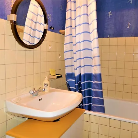 Les Dryades, Apartment