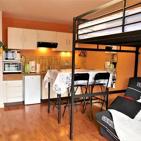 Les Dryades, Apartment